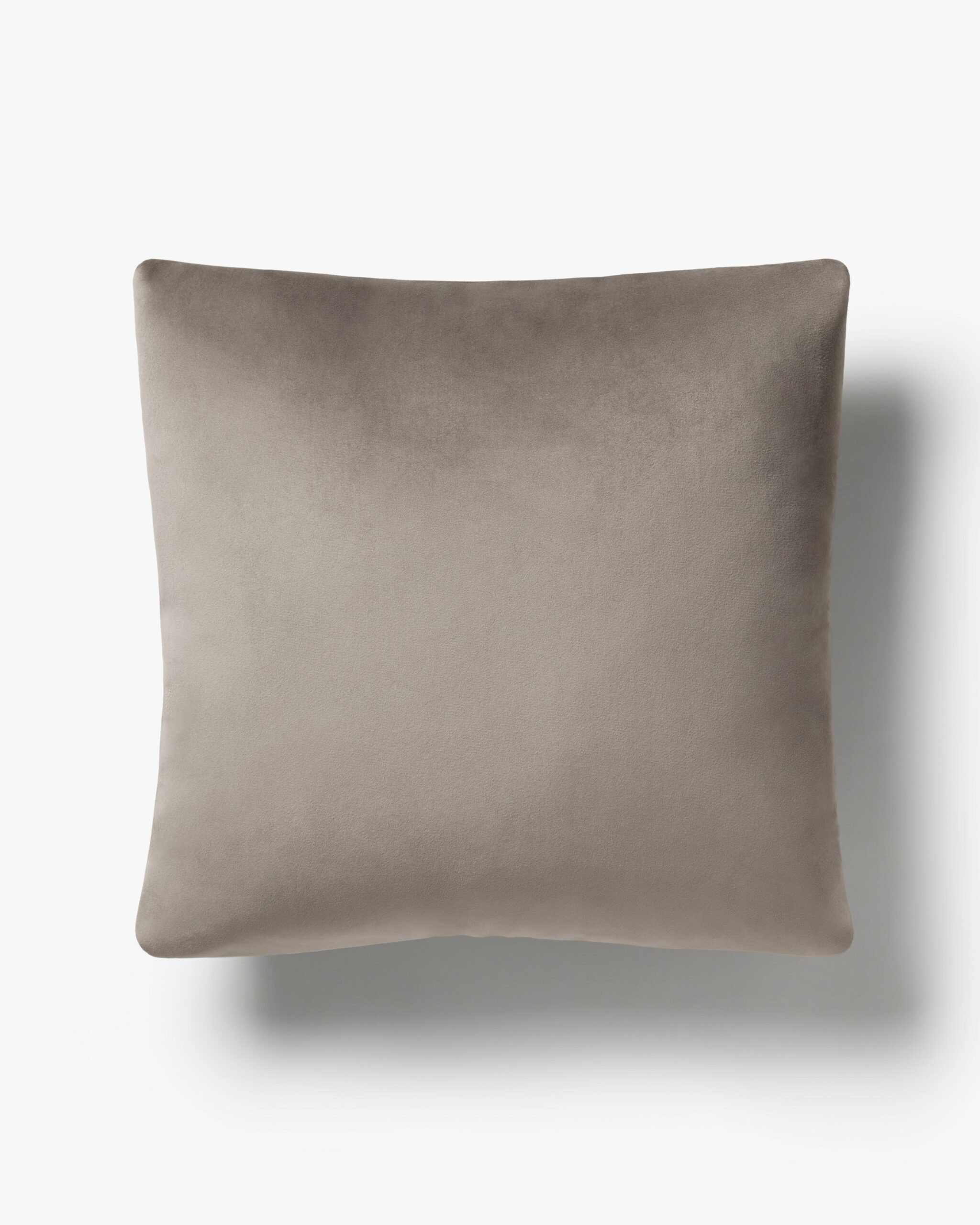 grey-velvet-A-RC-PO016-PW2020-V2_aeea7223-35b7-48ee-a5f4-3ca3c87bed17